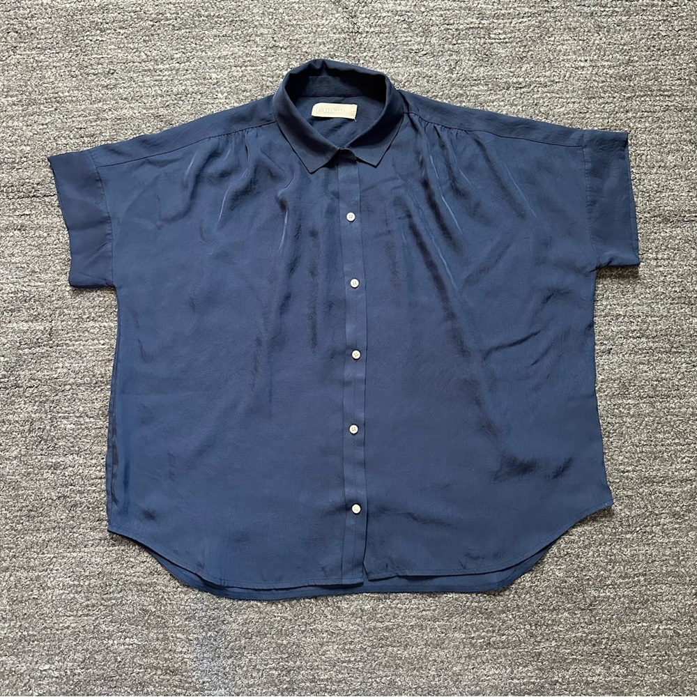 Everlane Navy Japanese GoWeave Short Sleeve Blouse